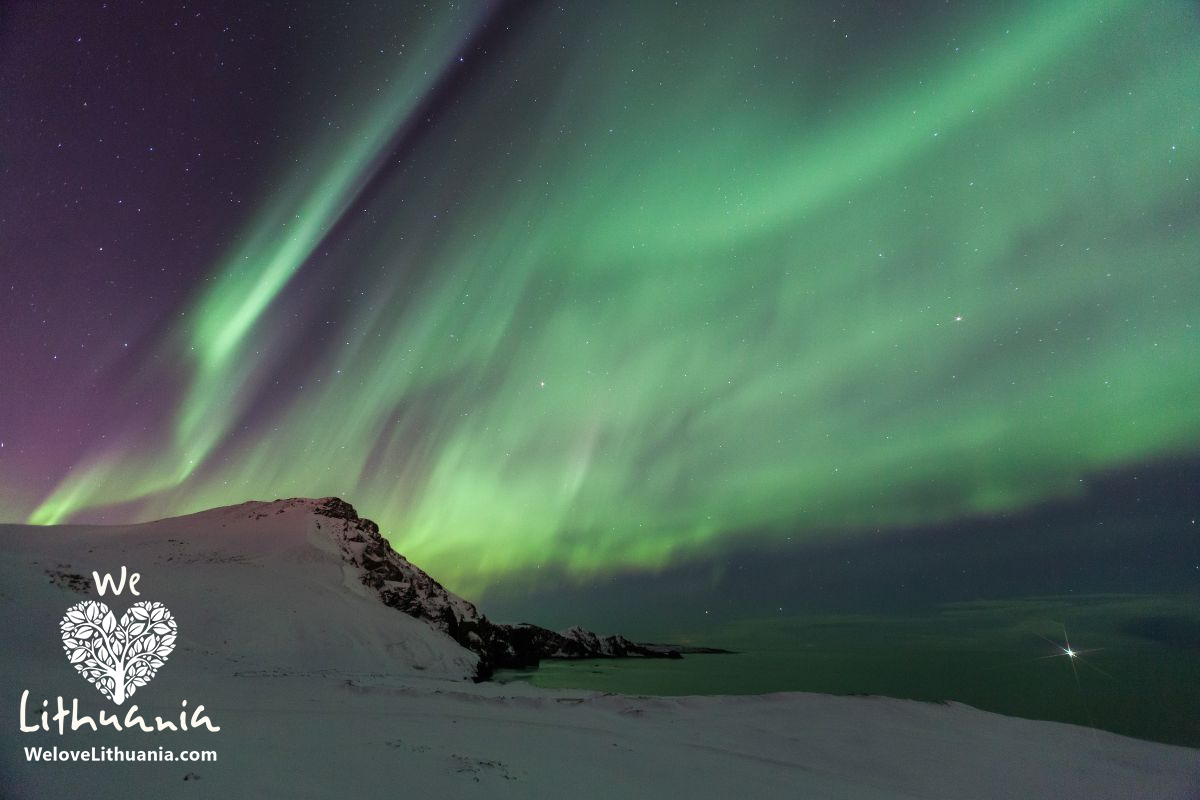 Geomagnetinis aktyvumas ir auros