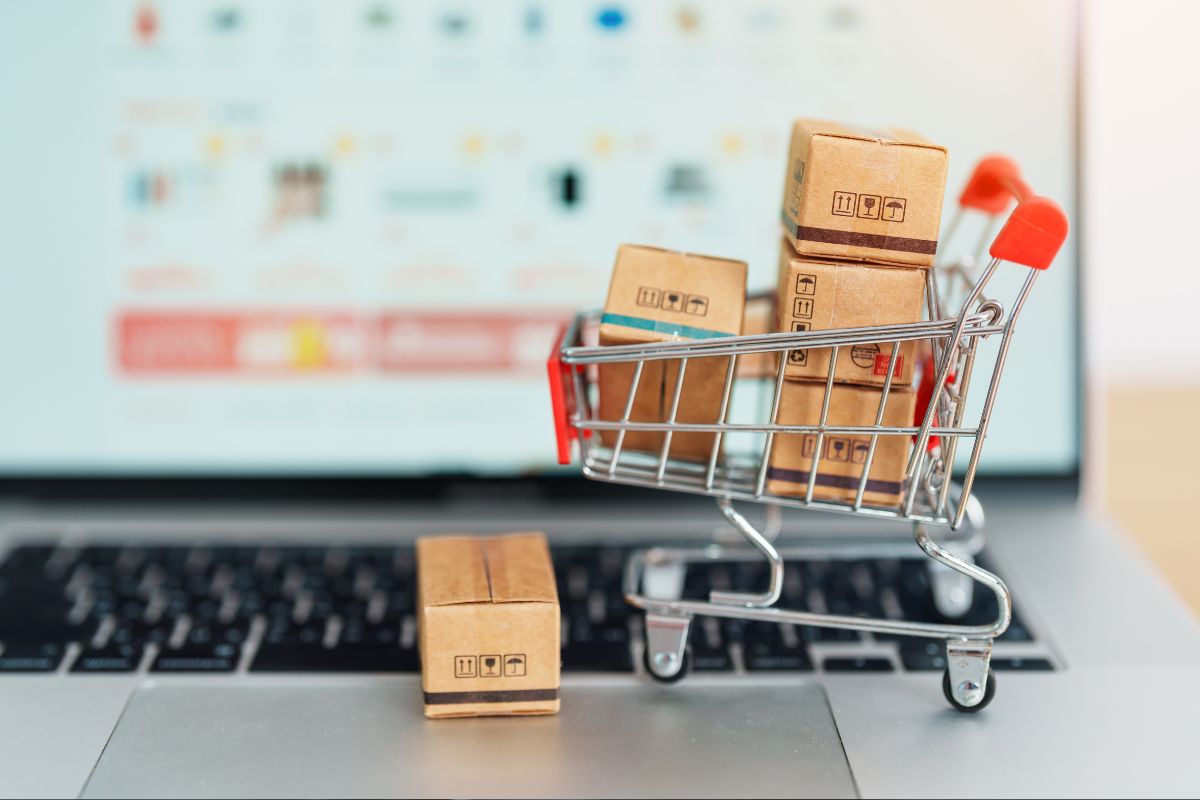 Kaip veikia marketingas ir kodėl negalime atsispirti akcijoms?