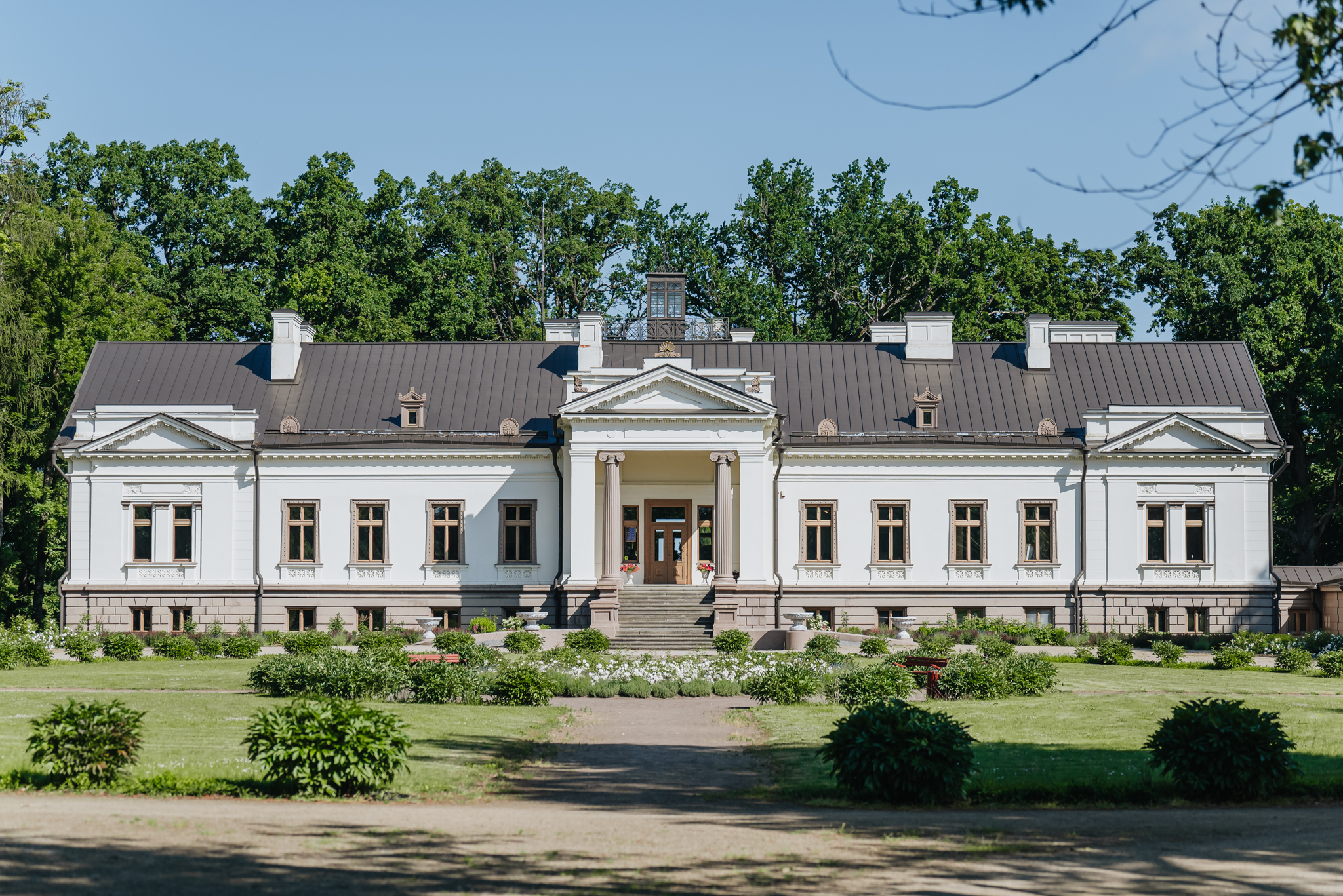 Dvarai Šakiuose – Zanavykijos dvarai